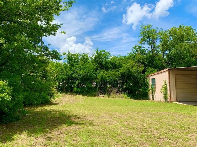 1601 W Pearl St, Granbury, TX 76048